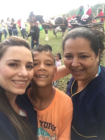 Asesoria a la docente de los niños y terapia de estimulacion del lenguaje a los niños