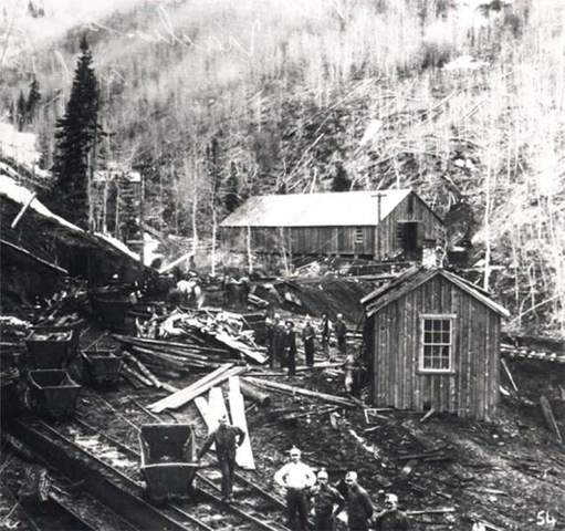 There Is a Mine Disaster In Scofield