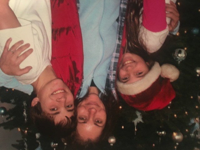 El día de Navidad con mi mamá y mi hermano en mi casa fue muy divertido.