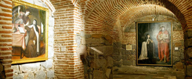 Viaja al convento La Encarnación