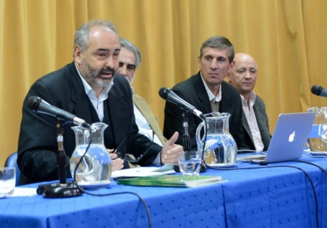 Alerta por el HLB y humedales en debate en Diputados y Senado