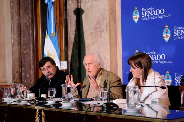 Peña en Senado, jornadas por humedales, prohibición de fosfina y visitas oficiales