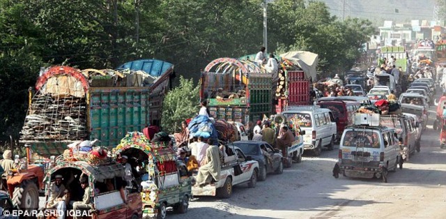 Many Pakistani's have to evacuate Swat