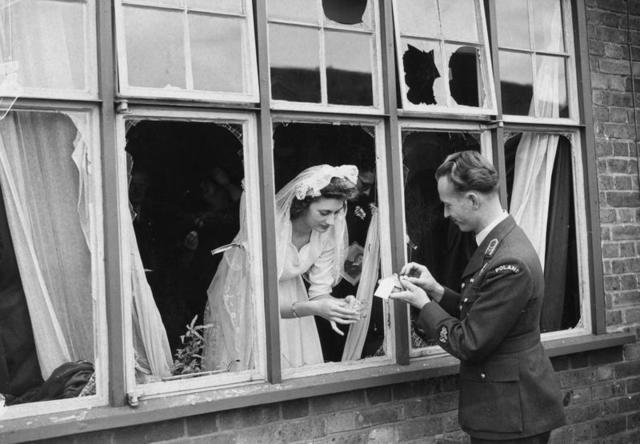 George Orwell gets Married