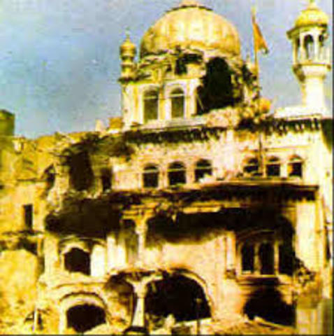 The Indian Army ransacks the Golden Temple