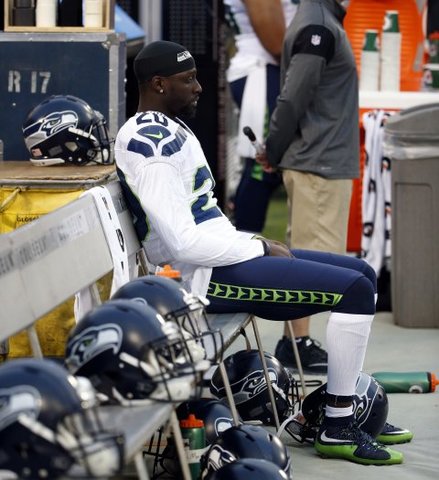 Seahawks’ Jeremy Lane sits during national anthem in support of Colin Kaepernick