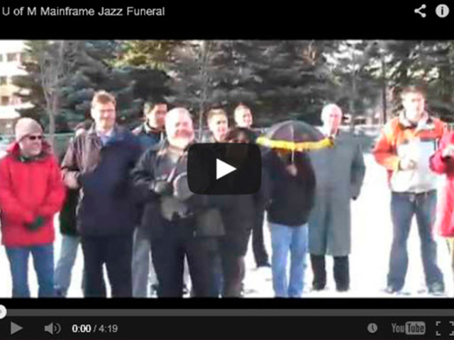 entierro de mainframe en Universidad de Manitoba