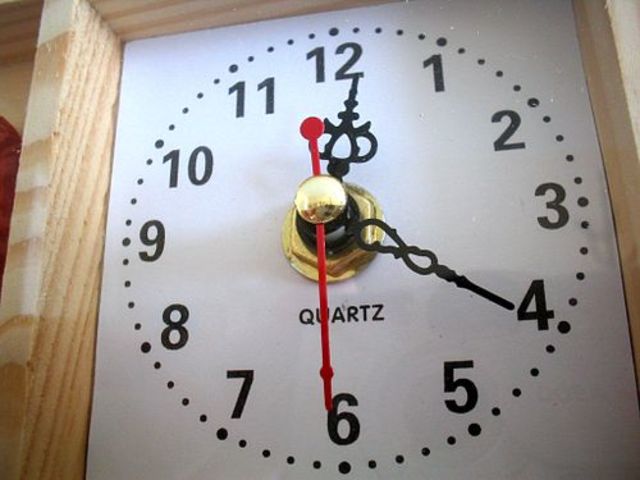 Quartz clock
