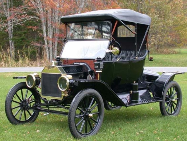 1 jan 1913, ford makes first makes first moving assembly line