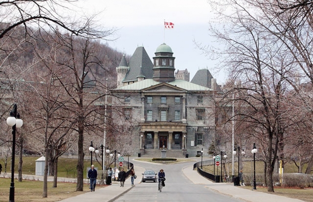 La première université montréalaise