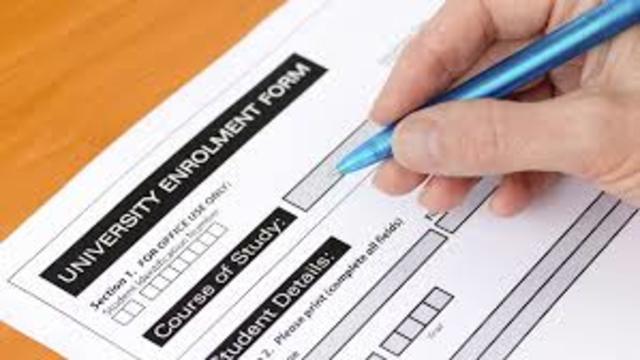 Me inscribiré en mis clases para mi primer año en la universidad