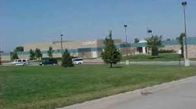 Completé la escuela secundaria.