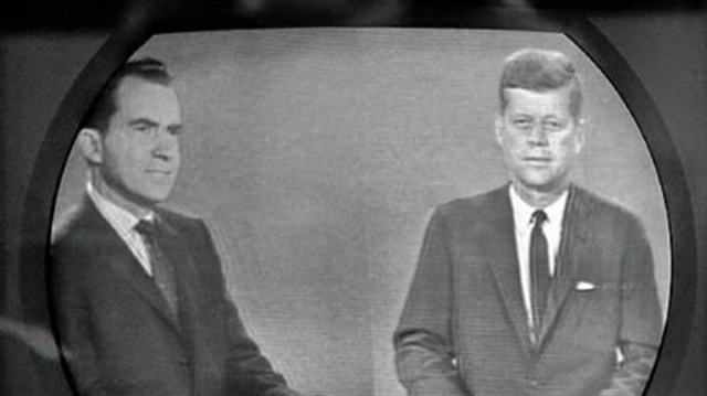 JFK and Nixon debate on TV