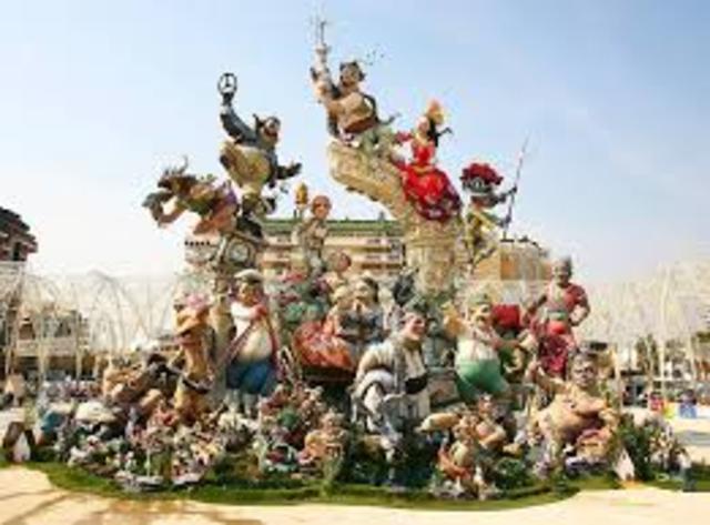 Las Fallas de Valencia son nombradas Patrimonio cultural inmaterial de la Humanidad por la Unesco.