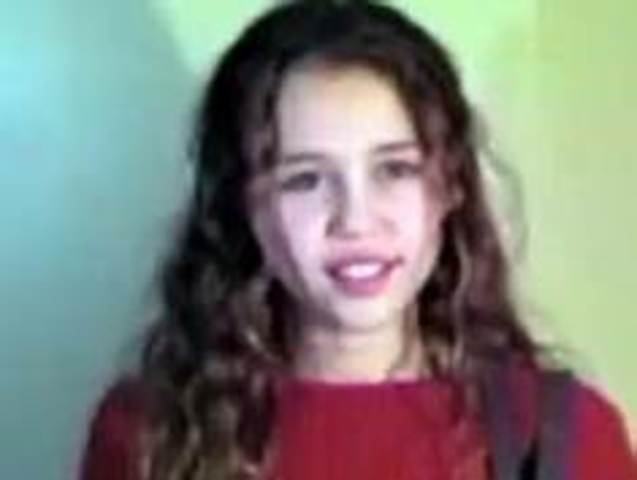 Miley entra a una escuela de canto
