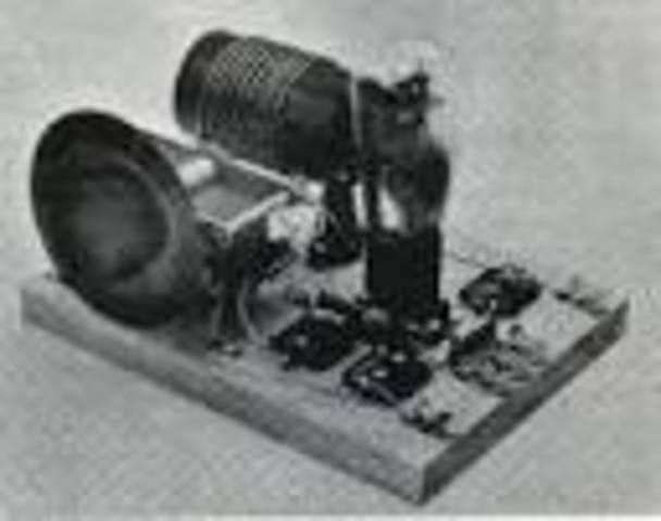 1810 Macorni crea el 1r raditrasmisor