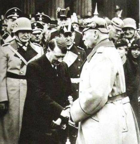 Hindenburg nomme Hitler chancelier
