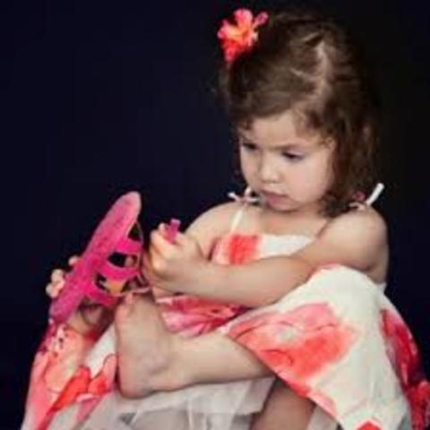 helps get itself dressed