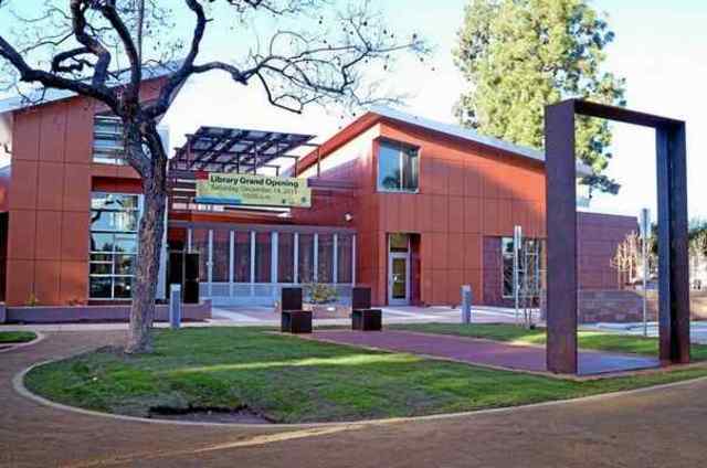 First Library Was Officially Opened