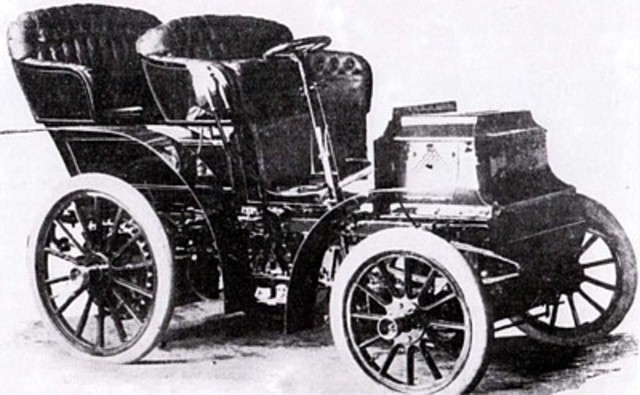 eerste auto's op rubberbanden