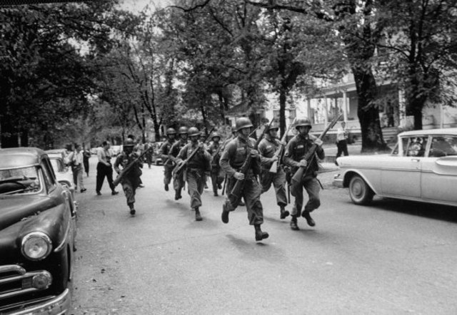 101st Airborne Division Arrive