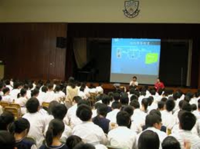 Secondary Schools Under a Three Tier System