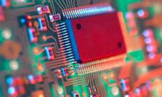 the first computer chip