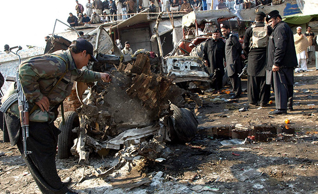 Atentado Suicida en Hospital en Pakistan