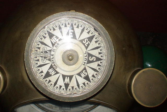Compás (búsola)(En europa)