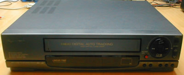 Primeiro videocassete.