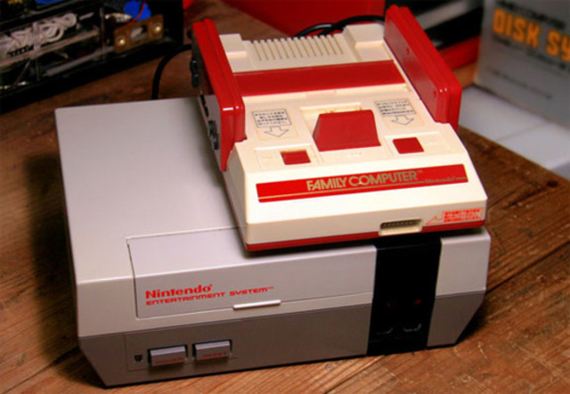 SALE A LA VENTA EL NINTENDO FAMILY COMPUTER SYSTEM