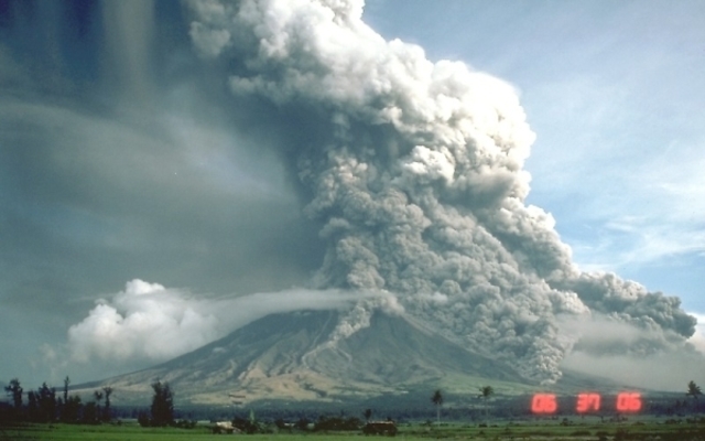Mayon Volcano Eruption