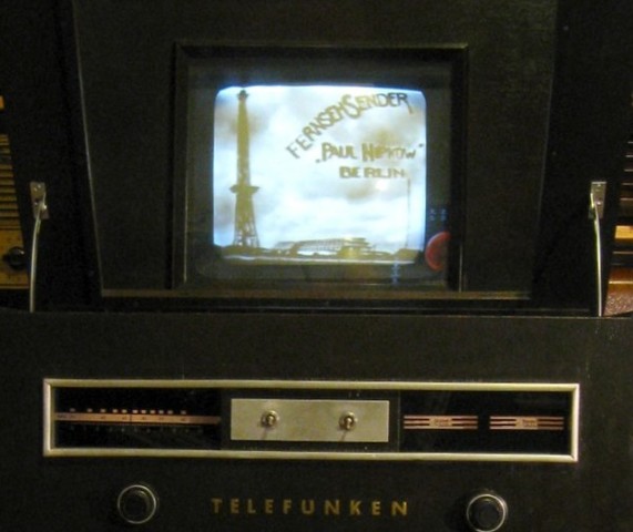 Démonstration de la télévision couleur