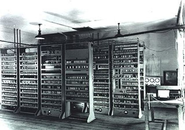 EDSAC Electronic Delay Storage Automatic Calculator