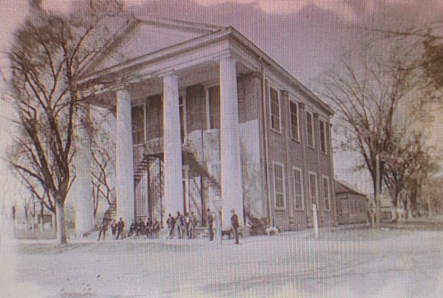 Se funda la primera agencia de publicidad.