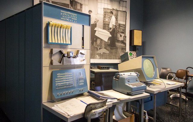 PDP-1 (Programmed Data Processor)