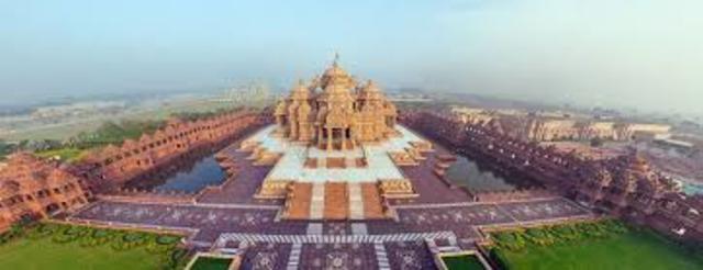 Humayun retakes Delhi