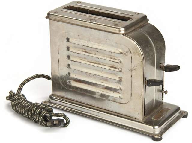 1st automatic pop up toaster