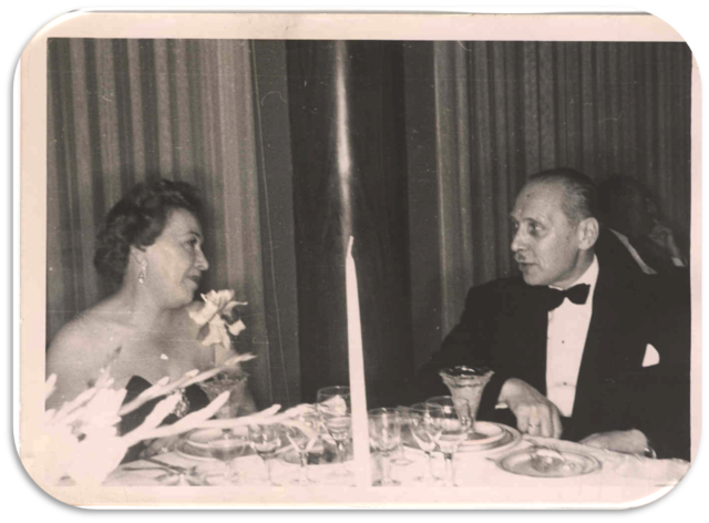 SE CASAN SIMON BENIN Y VERA SIGAL