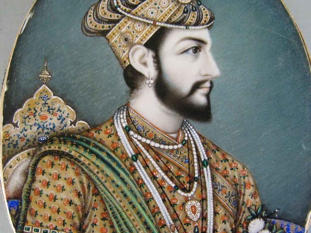 Jahangir dies