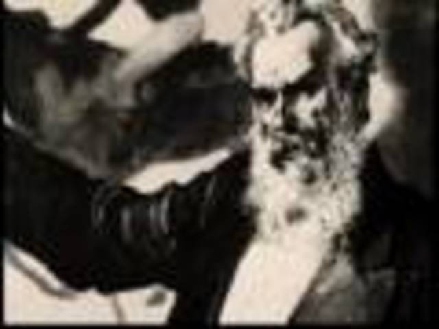 IN 1885, PHOTOGRAPHIC FILM WAS INVENTED BY G. EASTMAN