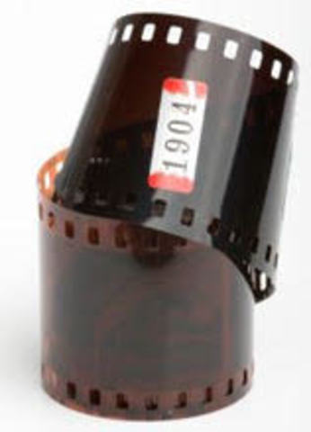 THE PHOTOGRAPHIC FILM WAS INVENTED BY G.FASTMAN