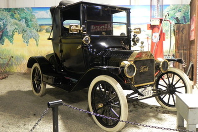 first car in perdutionlin. made 1914 ford model t
