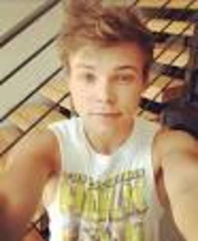 Ashton Irwin's Birthday