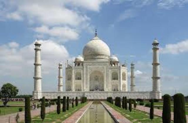 Shah Jahan Begins ConstructingTaj Mahal