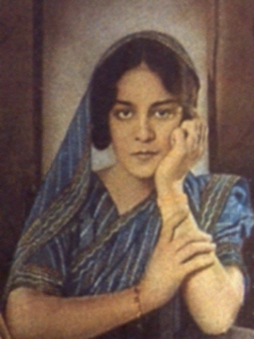 Shah Jahan begins construction