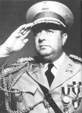 Somoza Garcia takes power