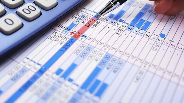 first electronic spreadsheet