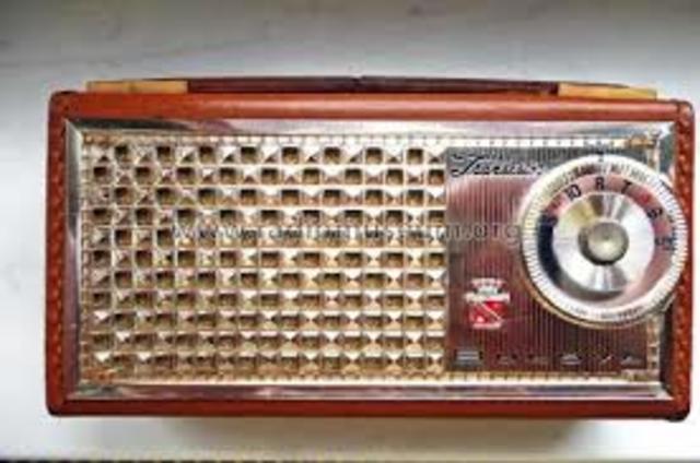 Primer spot comercial para radio