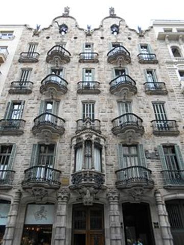 CASA CALVET (Barcelona)
